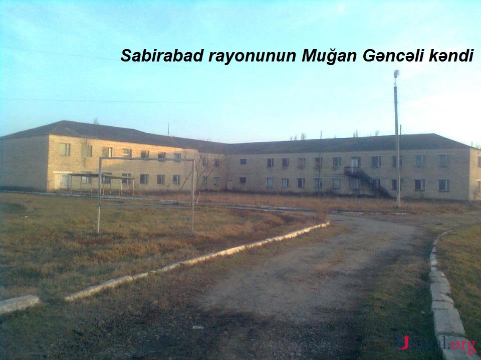 Stadionlarda qoyun otarılır, bəziləri isə ayaqoluna çevrilib... - Azərbaycanda (FOTOLAR)